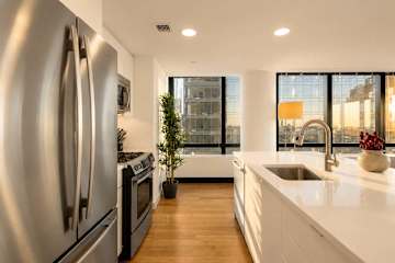 Photo #11 of Skyline I