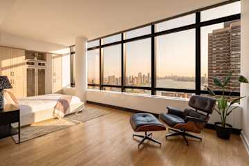 Photo #6 of Skyloft