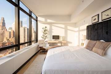 Photo #10 of Skyloft