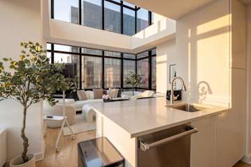 Photo #14 of Skyloft