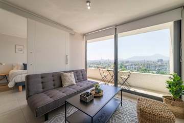 Cozy Apartment: Full Kitchen & Excellent Location