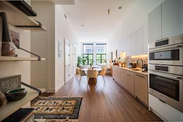 Photo #3 of Lafayette Residence