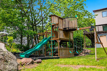 Lazy Bear Lodge (Poconos)