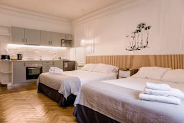 Modern Studio  in Salvador Near Metro Fits 4