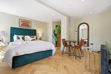 Cheyne Arbor l A Luxury Chelsea Retreat photo 3