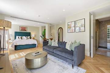 Cheyne Arbor l A Luxury Chelsea Retreat photo 1