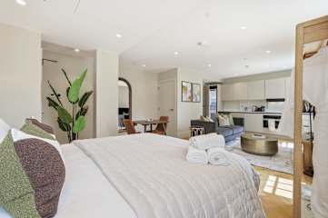 Cheyne Arbor l A Luxury Chelsea Retreat photo 7