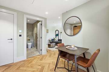 Cheyne Willow l A Luxury Chelsea Retreat photo 4