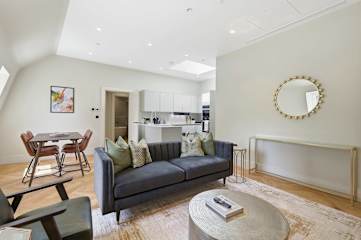 Penthouse | Cheyne Magnolia l Luxury Chelsea Retreat photo 3