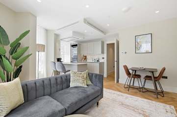 Cheyne Riverwood | Luxury Chelsea Retreat for Business & Leisure stays with Thames Views photo 1