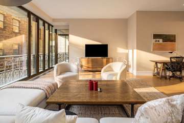 Photo #14 of Hudson Loft