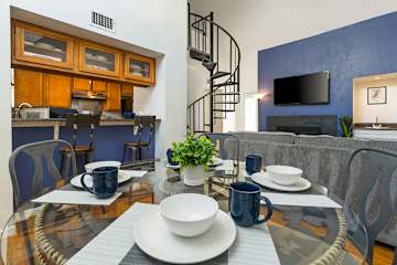 Spacious Austin Loft: 4BR, Sleeps 12, Central
