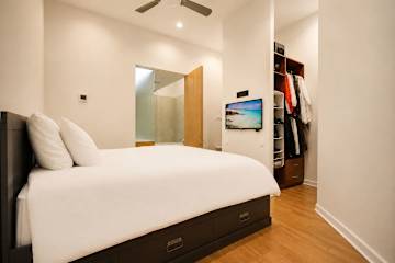 Photo #8 of Bond Haven