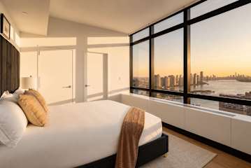 Photo #8 of Skyloft