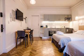 Stylish Studio in Providencia w/ Pool Access
