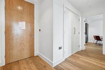 Limehouse Suites - Pine photo 6