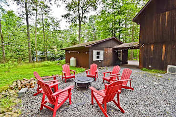 Firelight Lodge (Poconos)