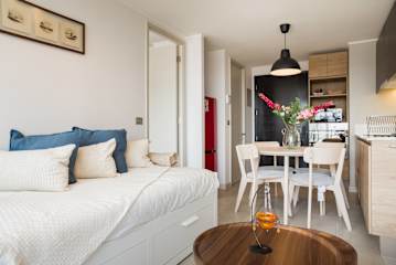 Beautiful Apartment in Nunoa with Balcony and Pool