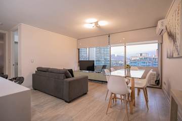 Luxury 2BR Apartment with Parking and City Views