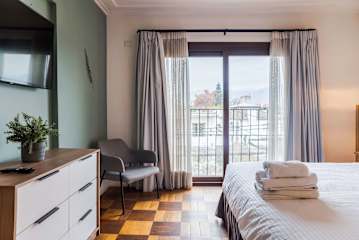 Comfortable Apartment with Full Kitchen and Wifi