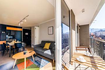 Modern Apartment in Central Providencia with Pool