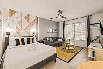 Steps from Sand | Coastal Retreat Stylish Studio