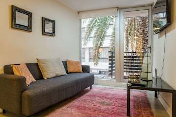 Central 1BR1BA in Santiago Balcony & Nearby Metro