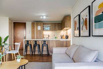 Comfortable Apartment in Las Condes: Pool and Gym!