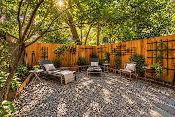 Photo #4 of Harlem Gardens