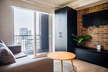 Cozy Apartment in Prime Location with City Views