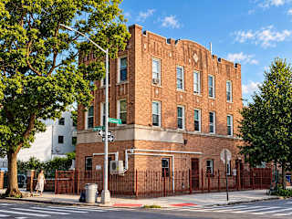 Photo #10 of Bedford Duplex