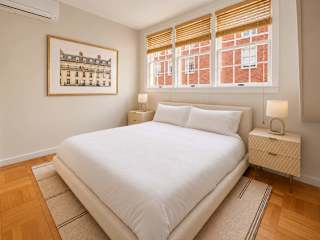 Photo #5 of Macdougal Residence