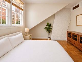 Photo #17 of Macdougal Residence