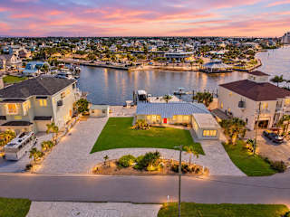 The Harbor Breeze