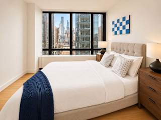 Photo #13 of Skyline VI