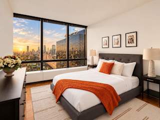 Photo #10 of Skyline IV