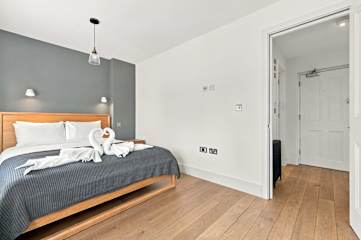 The Hazel l 1 Bed l Lower Marsh, Waterloo photo 5