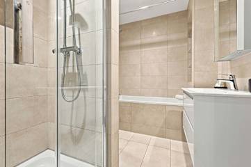 The Hazel l 1 Bed l Lower Marsh, Waterloo photo 6