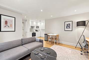 The Ivy l 1 Bed l Lower Marsh, Waterloo photo 2