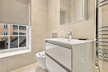 The Maple l 2 bed l Lower Marsh, Waterloo photo 8