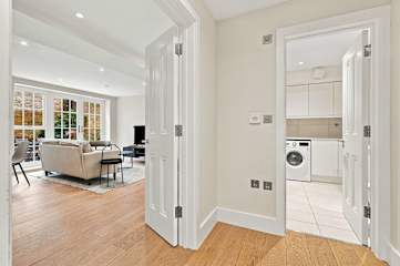 The Cedar l 2 Bed l Lower Marsh, Waterloo photo 2