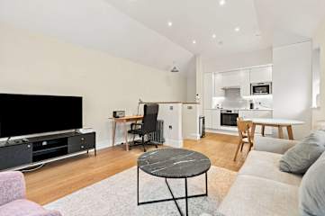 The Willow l 1 Bed l Lower Marsh, Waterloo photo 2