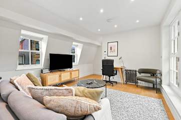 The Magnolia l 3 Bed l Lower Marsh, Waterloo photo 2