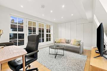 The Magnolia l 3 Bed l Lower Marsh, Waterloo photo 3