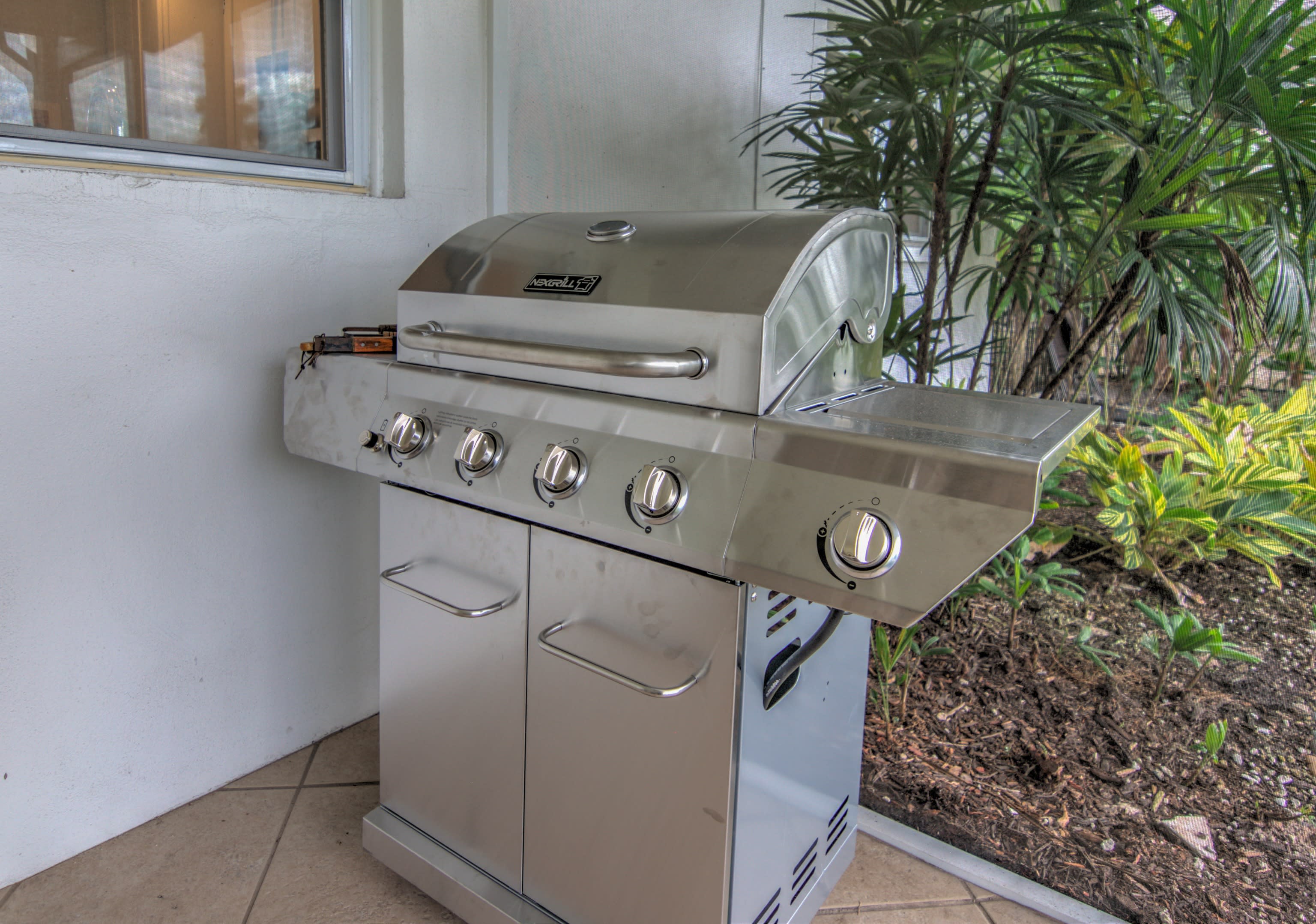 You Can Grill To Your Hearts Content with the Propane Gas Grill