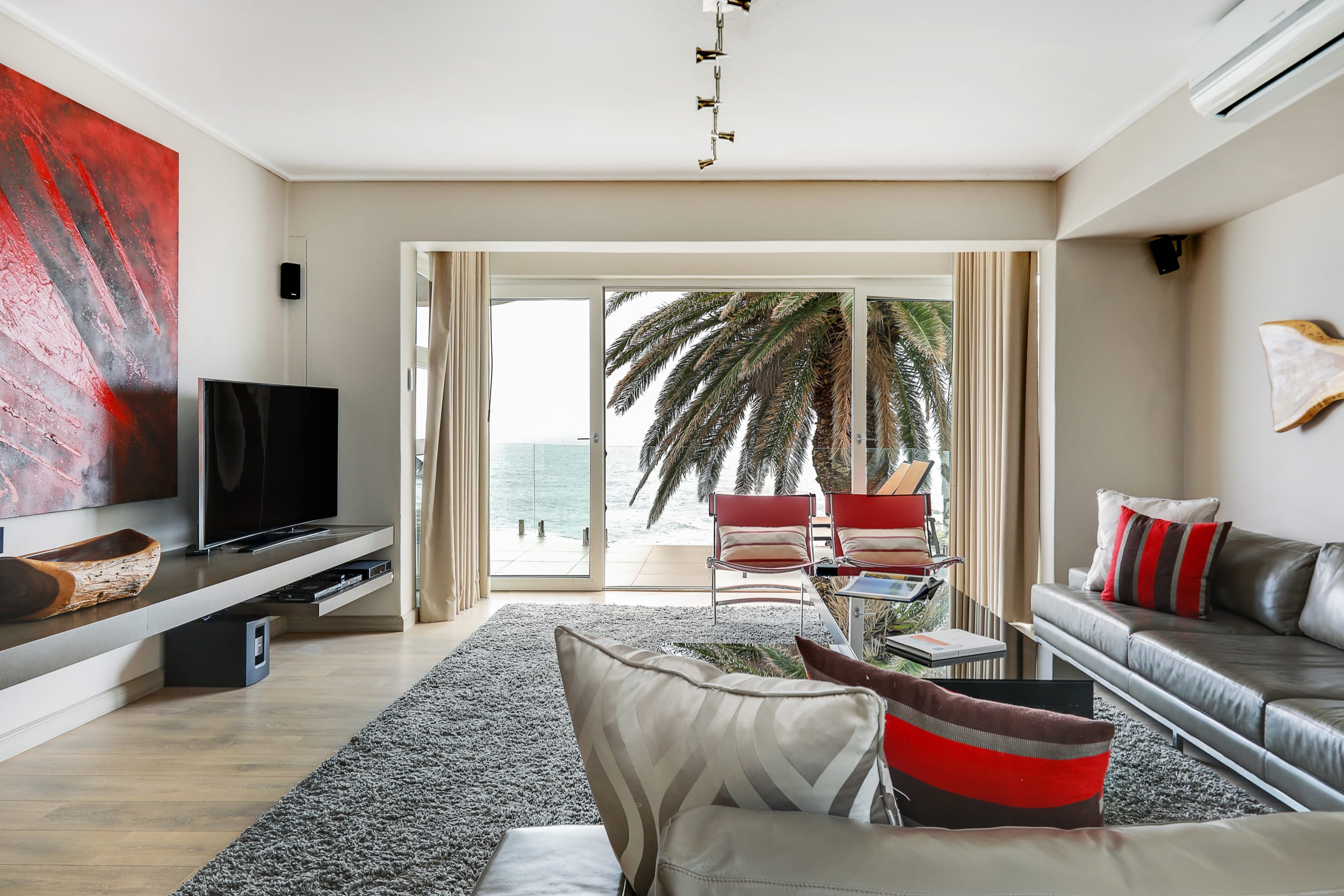 Modern Apartment in Camps Bay w Private Pool Houghton Steps | Photo 2