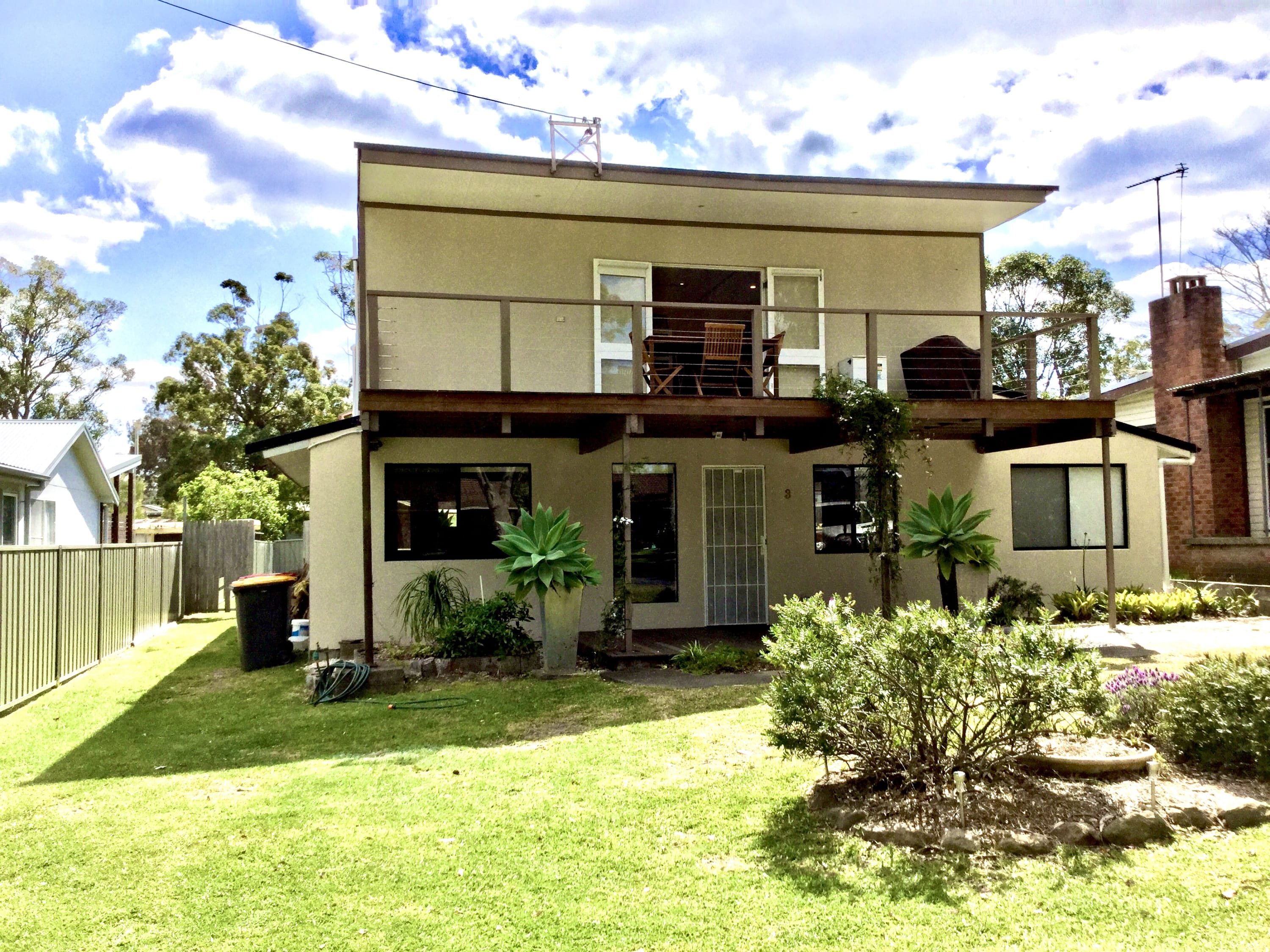 Beecroft Street Retreat-Wifi, Linen & Pet Friendly in Huskisson, 2540