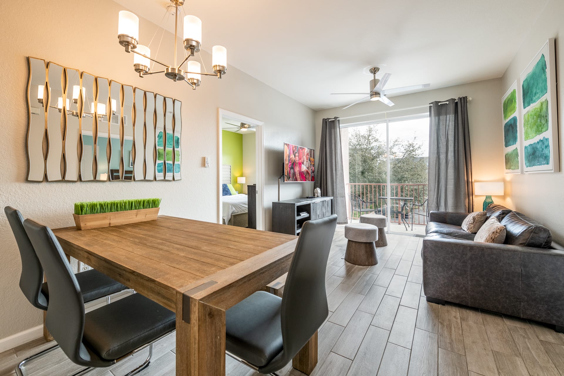 Modern Vista Cay nr pool & Walk to OCCC close iDrive