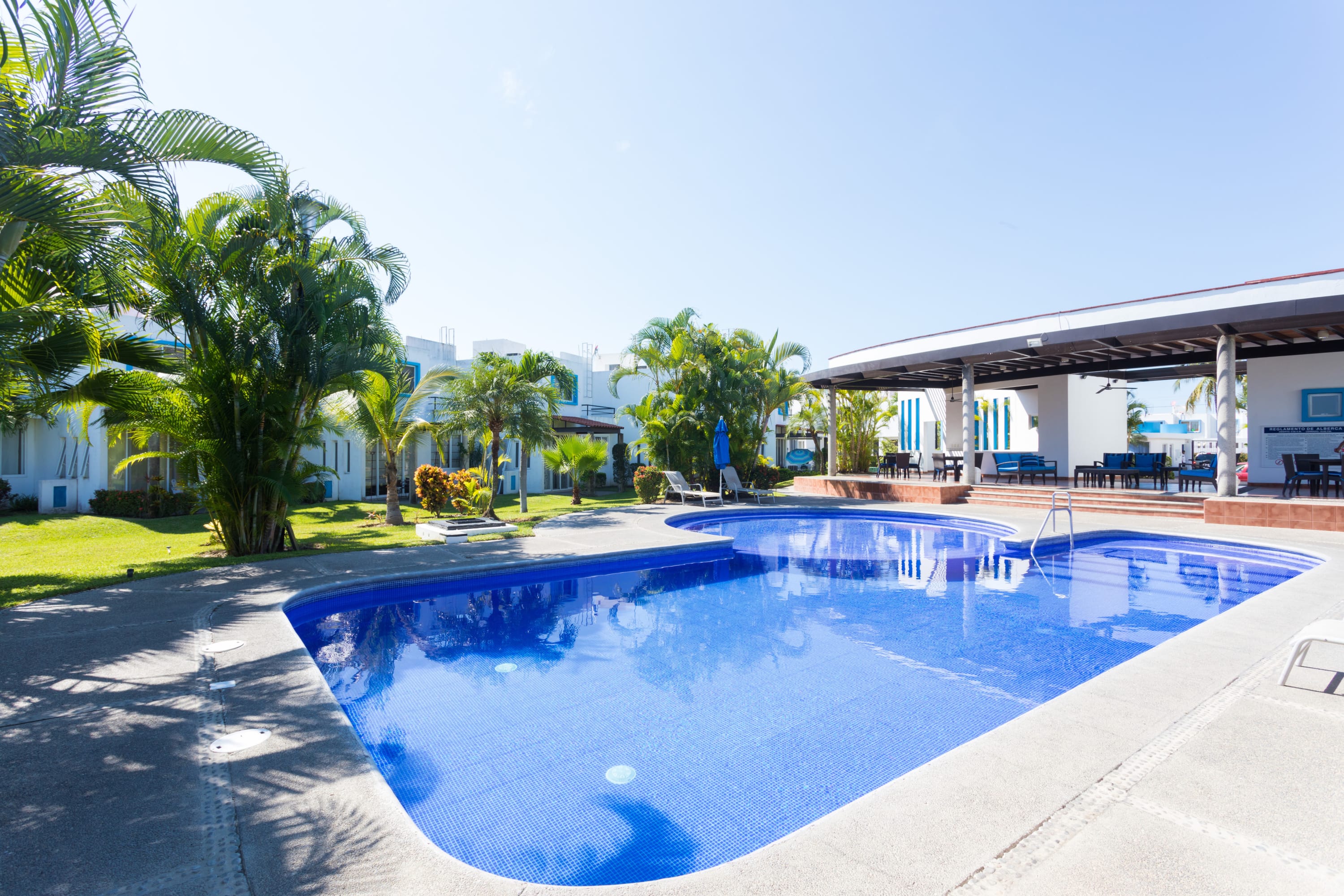 Casa Girasol con Alberca a 5 min de la Playa de Nuevo Vallarta LVA25