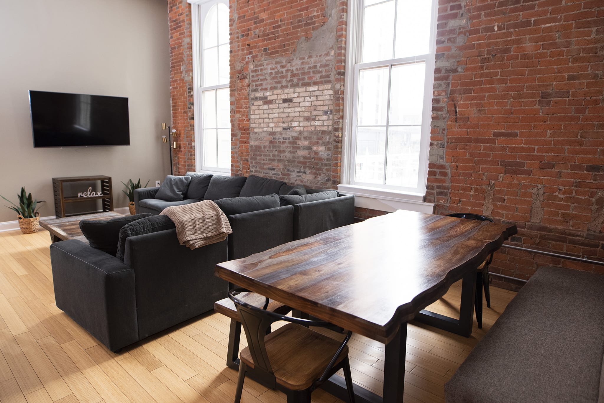 7 Beds off Georgia Street Near Convention Center — Indianapolis, IN — vacation rental